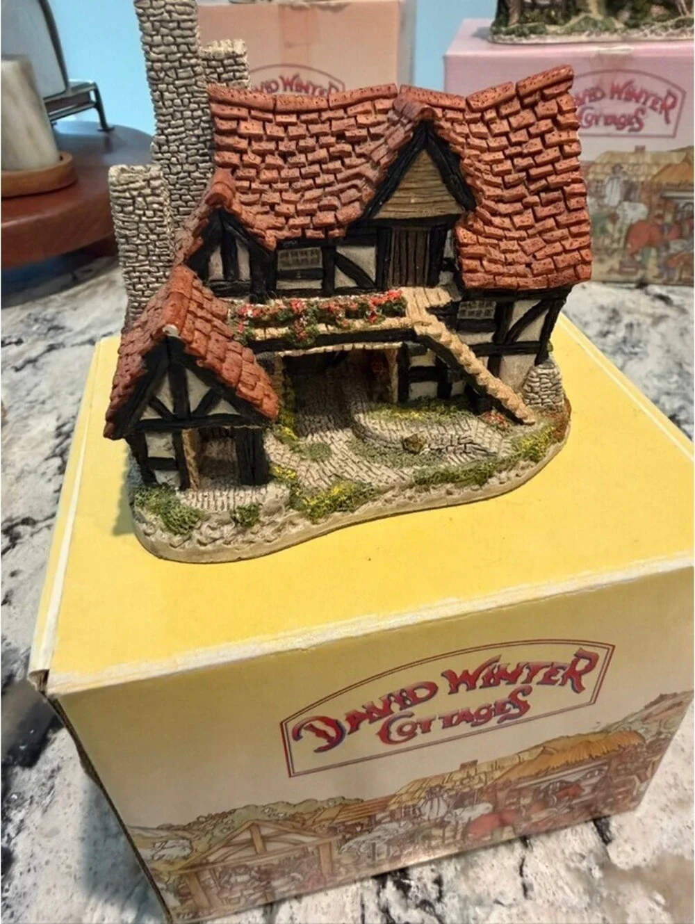 David Winter Cottages Lot of 8 - Some hand signed + all with boxes